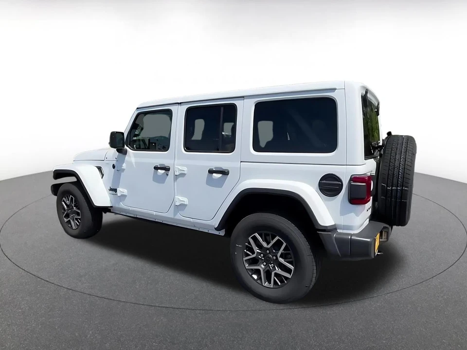 2025 Jeep JL Wrangler - Image 8 of 31