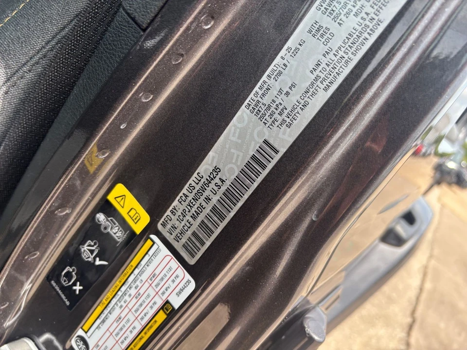 2025 Jeep JL Wrangler - Image 31 of 31