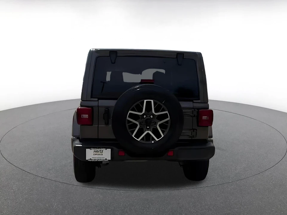 2025 Jeep JL Wrangler - Image 11 of 31