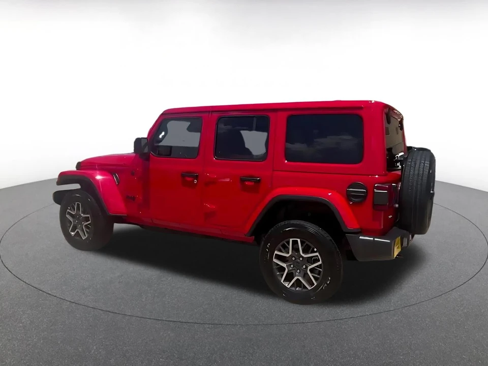 2025 Jeep JL Wrangler - Image 8 of 31