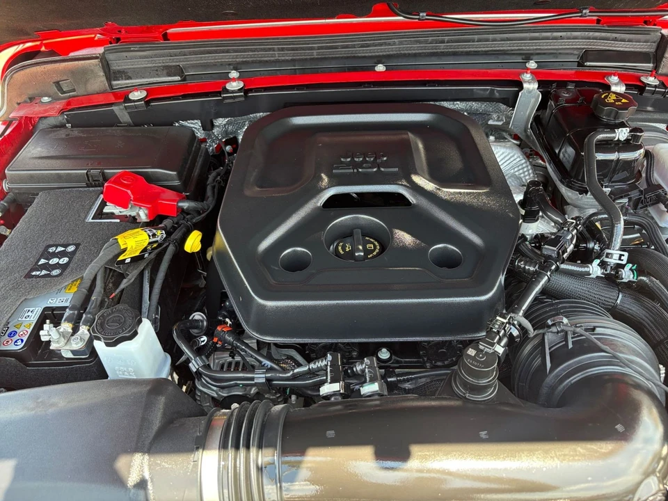 2025 Jeep JL Wrangler - Image 31 of 31