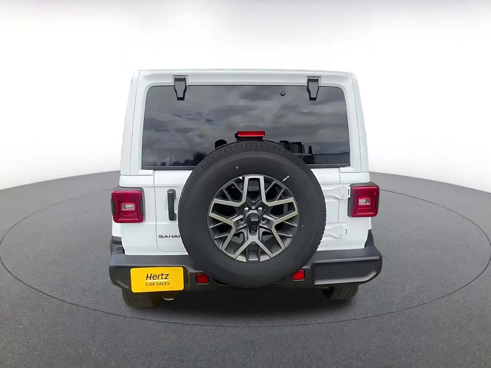 2025 Jeep JL Wrangler - Image 14 of 31