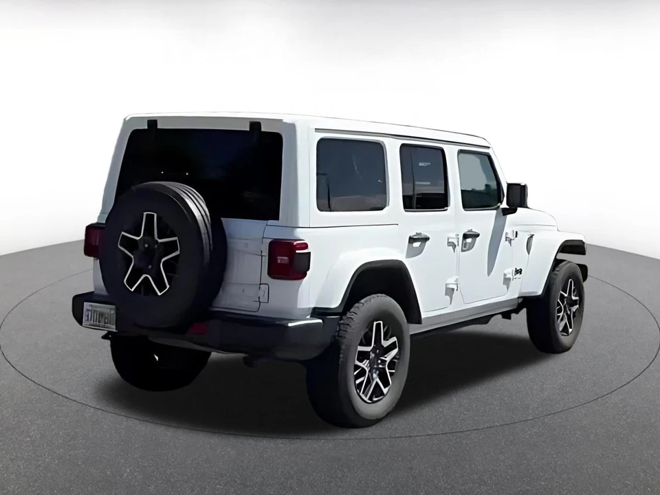 2025 Jeep JL Wrangler - Image 7 of 31