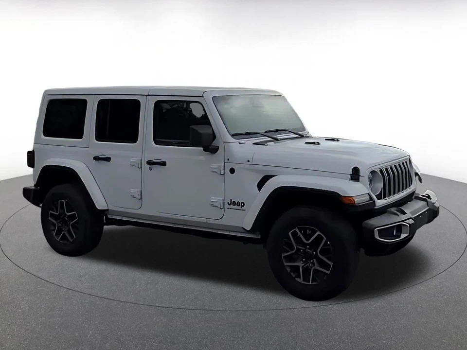 2025 Jeep JL Wrangler - Image 16 of 31