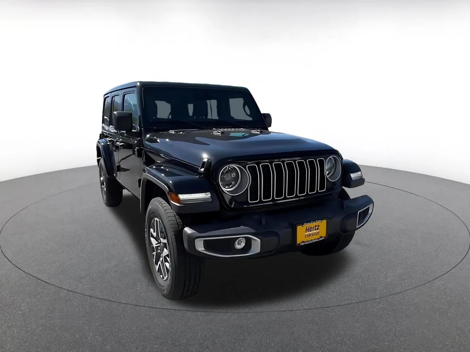 2025 Jeep JL Wrangler - Image 3 of 31
