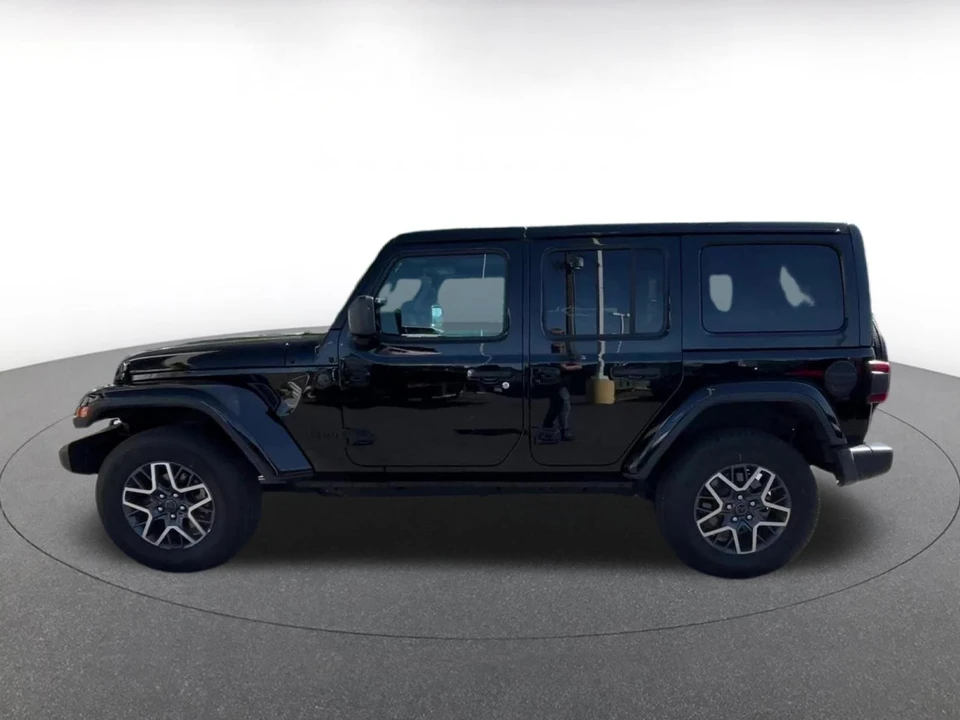 2025 Jeep JL Wrangler - Image 8 of 31