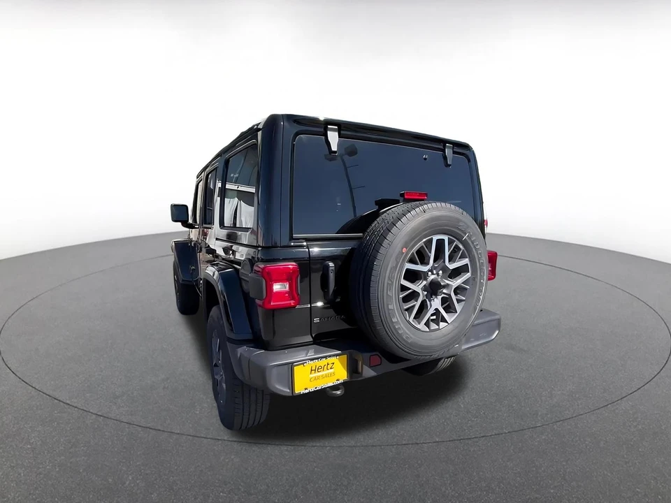 2025 Jeep JL Wrangler - Image 15 of 31