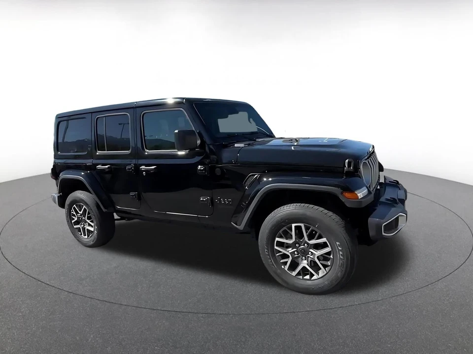 2025 Jeep JL Wrangler - Image 2 of 31