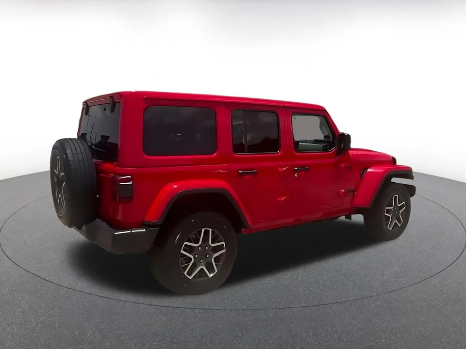 2025 Jeep JL Wrangler - Image 13 of 31