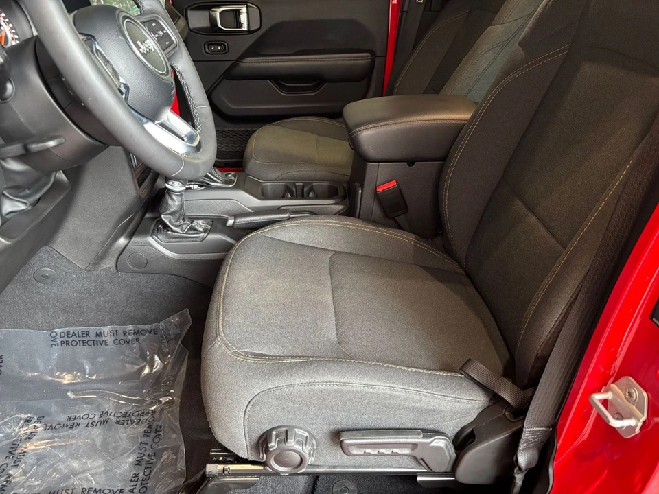 2025 Jeep JL Wrangler - Image 28 of 31