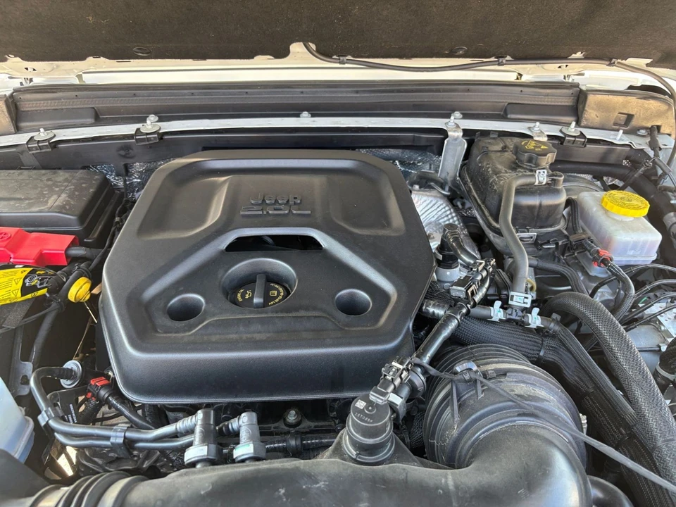 2025 Jeep JL Wrangler - Image 31 of 31