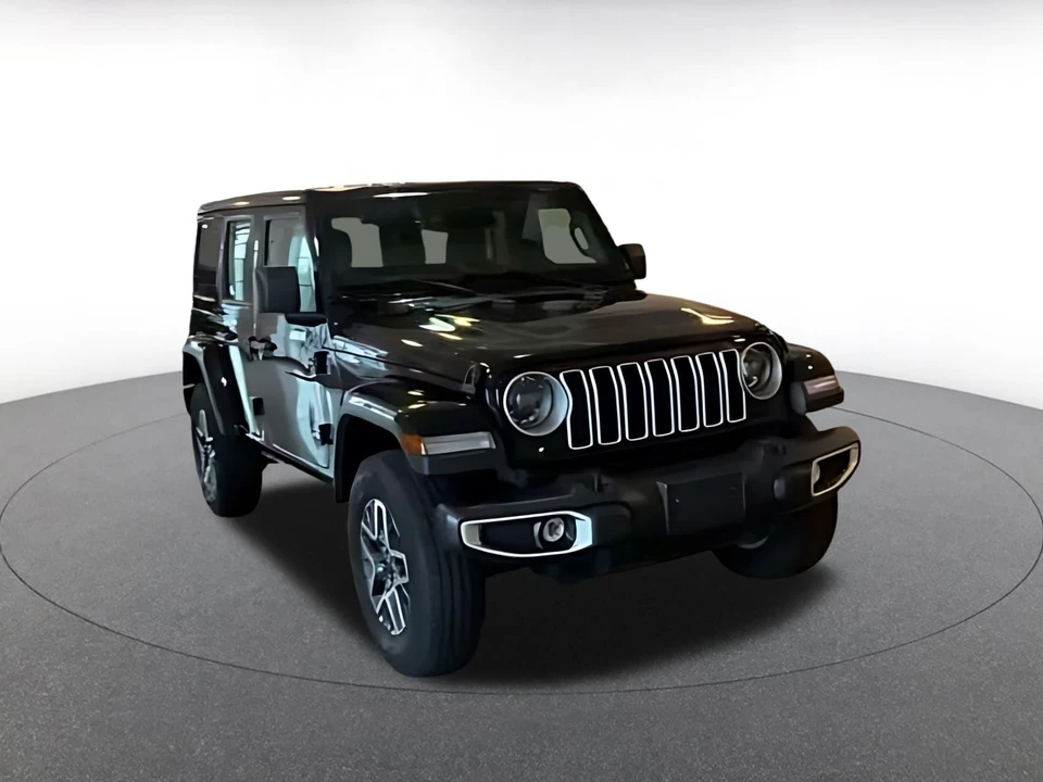 2025 Jeep JL Wrangler - Image 15 of 31