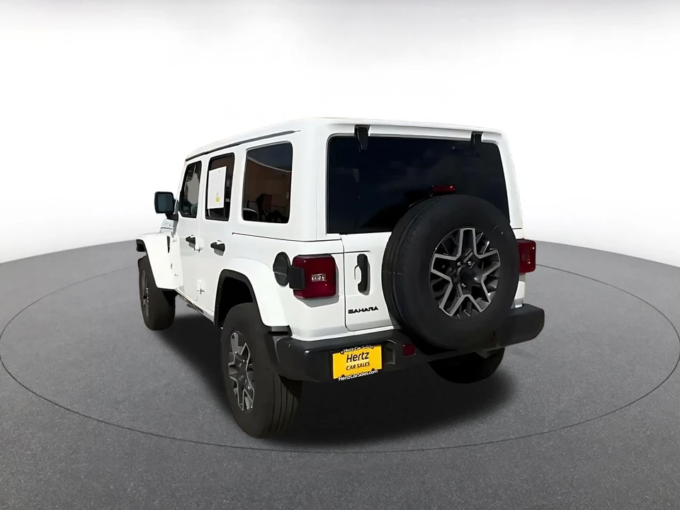 2025 Jeep JL Wrangler - Image 12 of 31