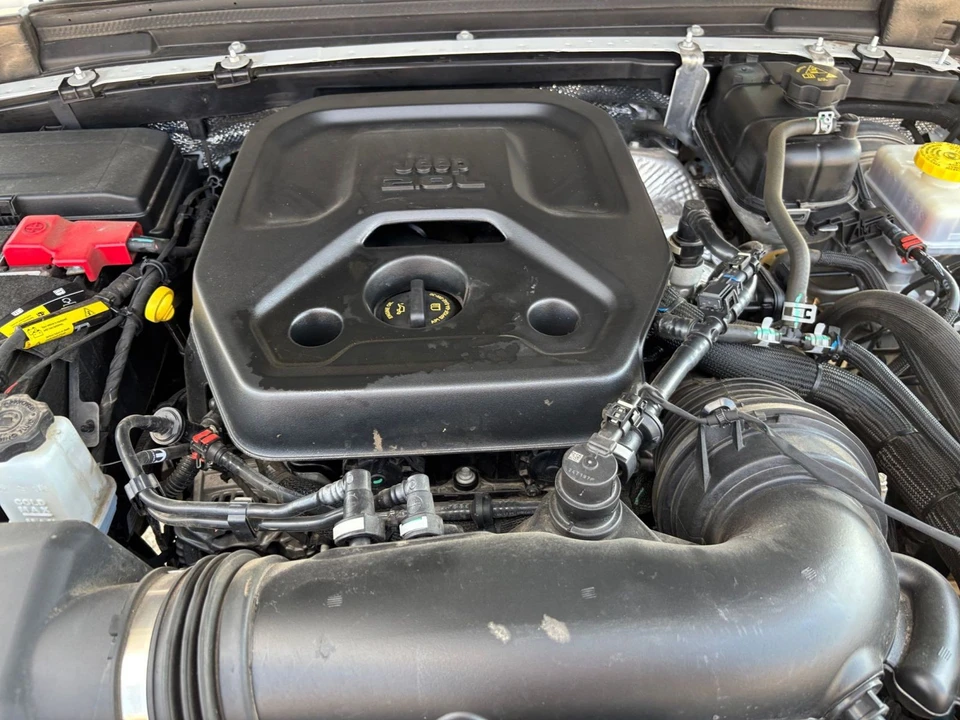 2025 Jeep JL Wrangler - Image 31 of 31
