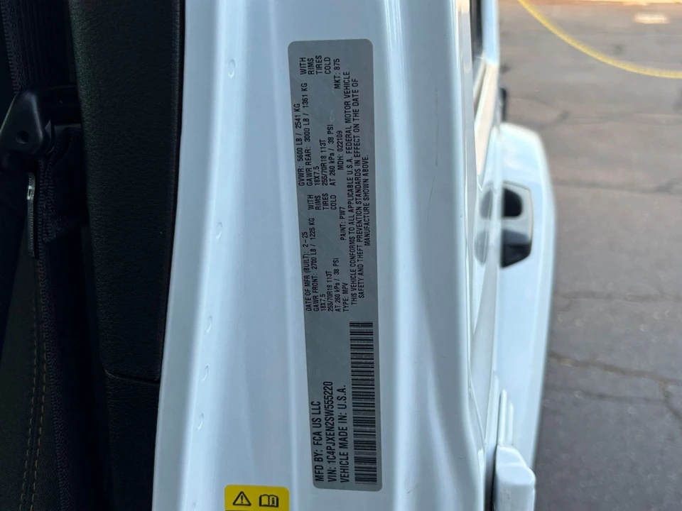 2025 Jeep JL Wrangler - Image 31 of 31