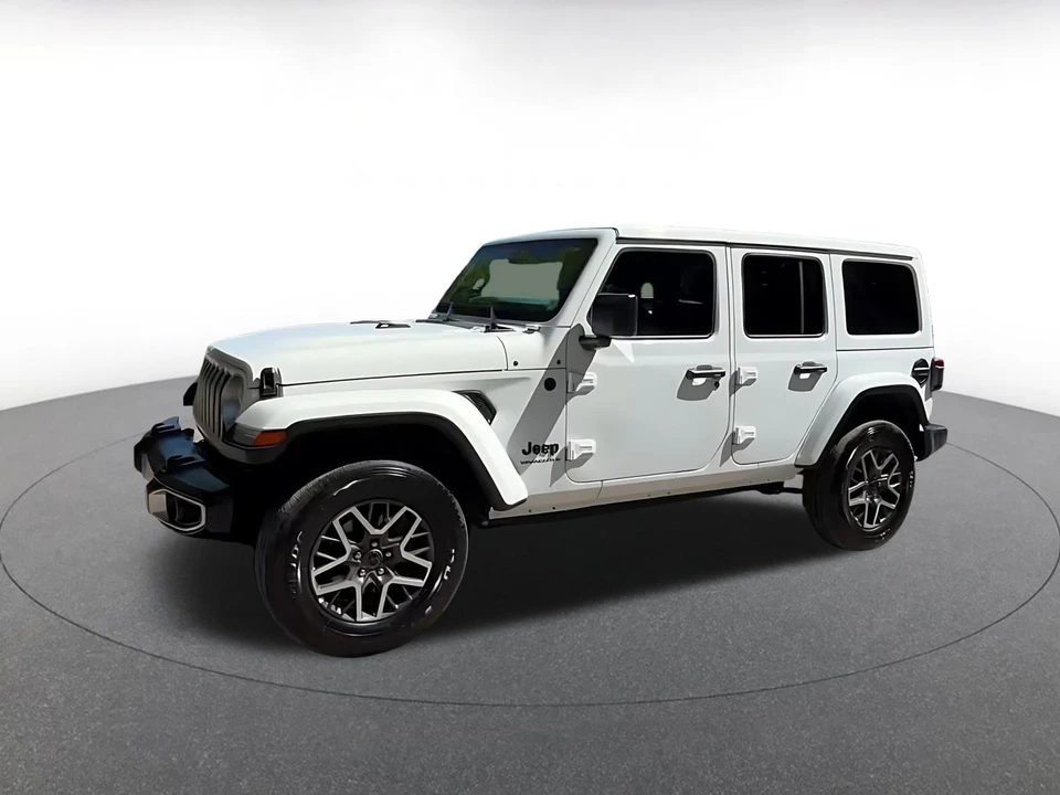 2025 Jeep JL Wrangler - Image 9 of 31
