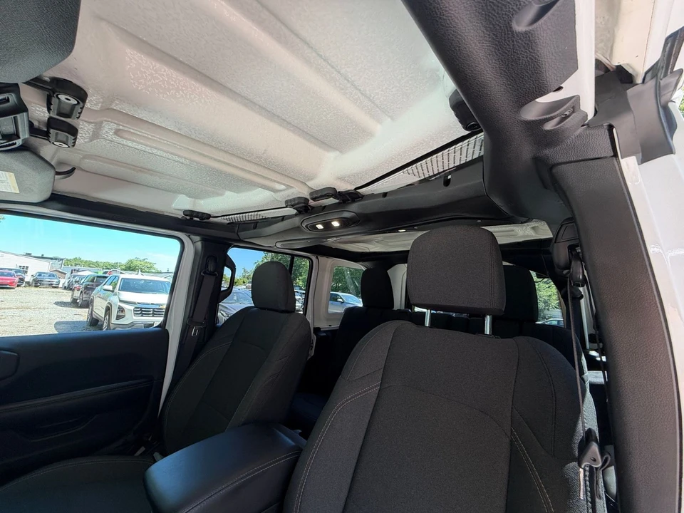 2025 Jeep JL Wrangler - Image 31 of 31