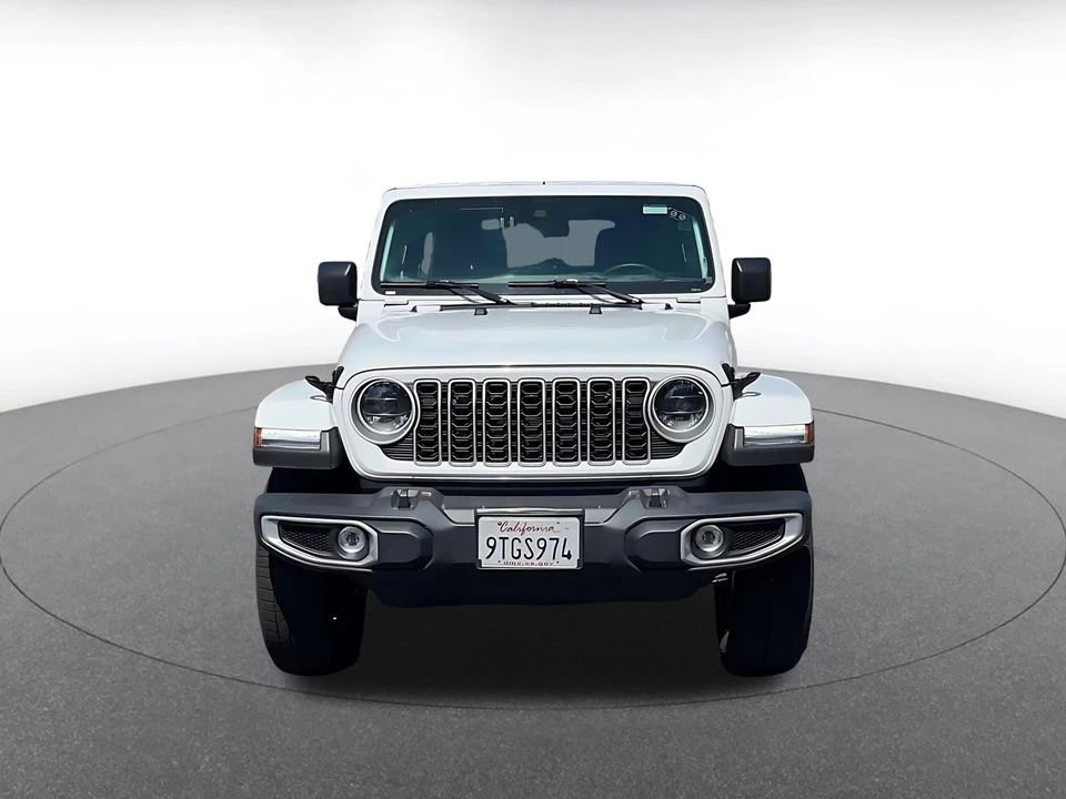 2025 Jeep JL Wrangler - Image 4 of 31