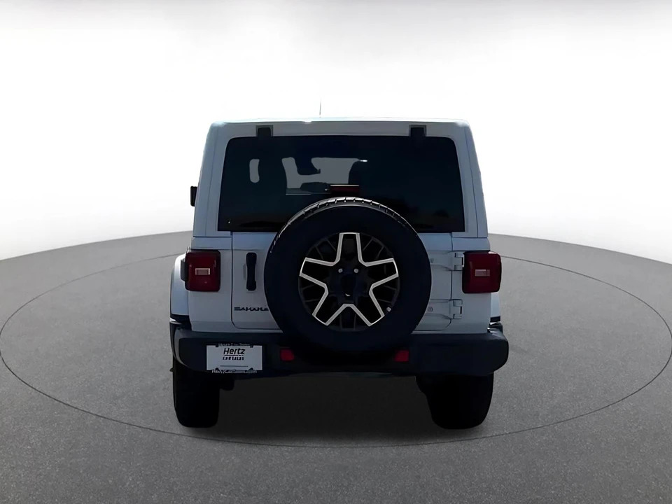 2025 Jeep JL Wrangler - Image 12 of 31