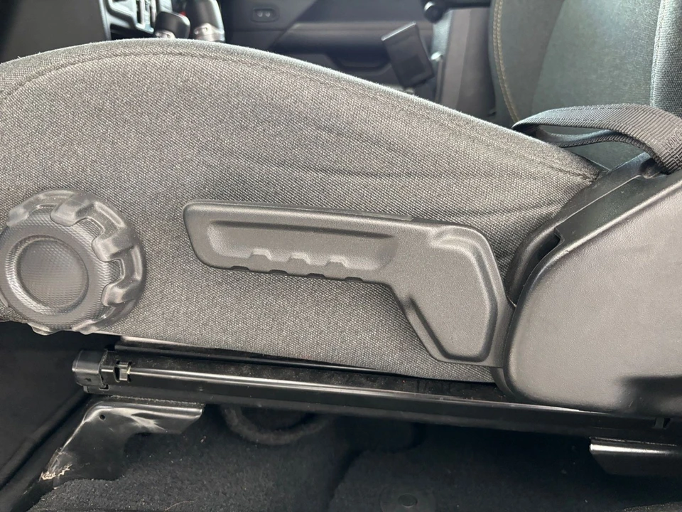 2025 Jeep - Image 20 of 31