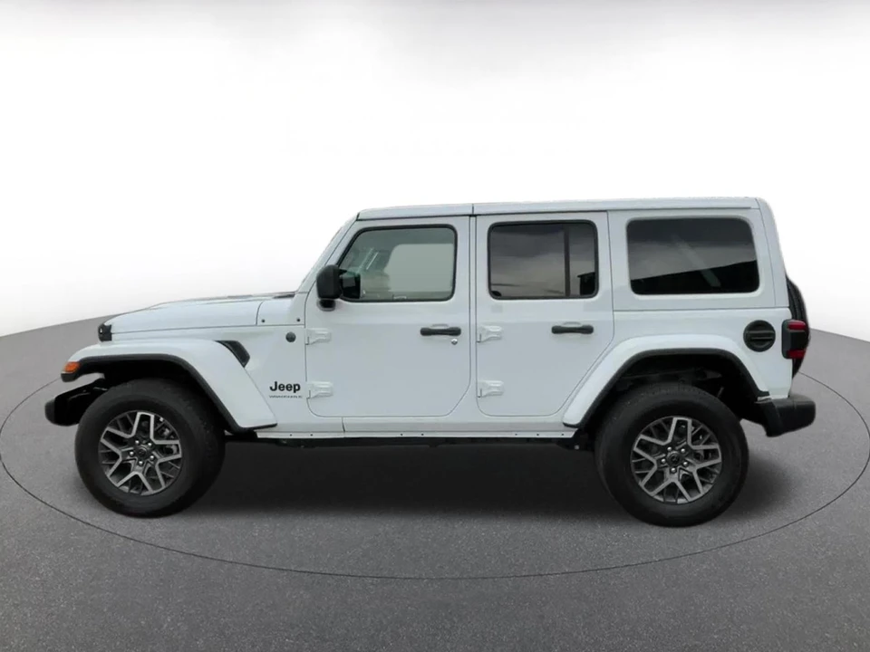 2025 Jeep JL Wrangler - Image 7 of 31