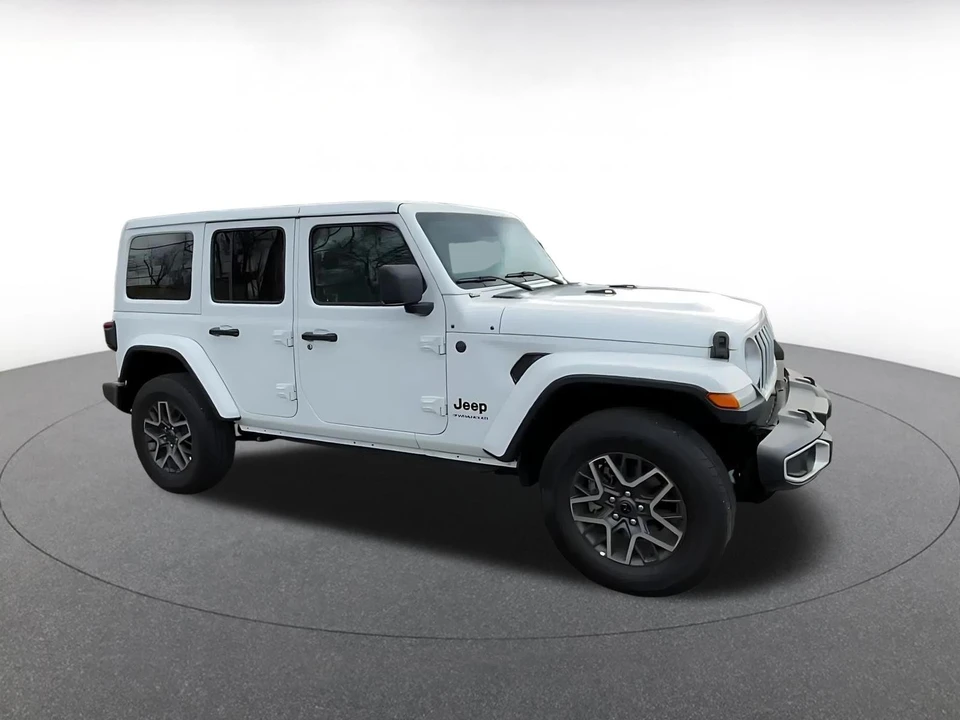 2025 Jeep JL Wrangler - Image 2 of 31