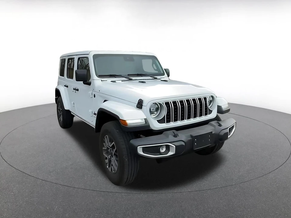 2025 Jeep JL Wrangler - Image 3 of 31