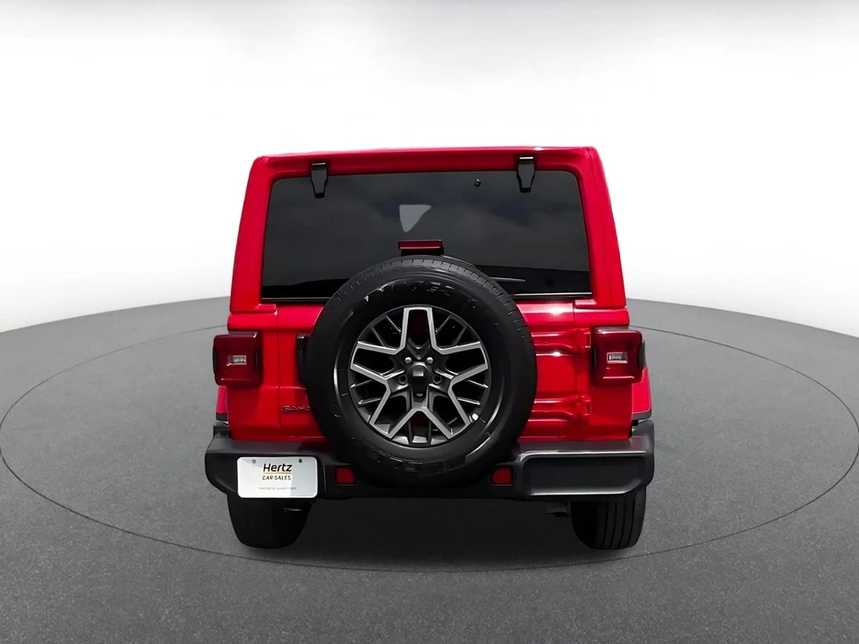 2025 Jeep JL Wrangler - Image 11 of 31