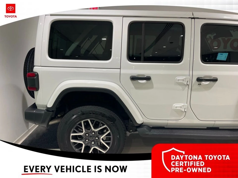 2025 Jeep JL Wrangler - Image 9 of 10