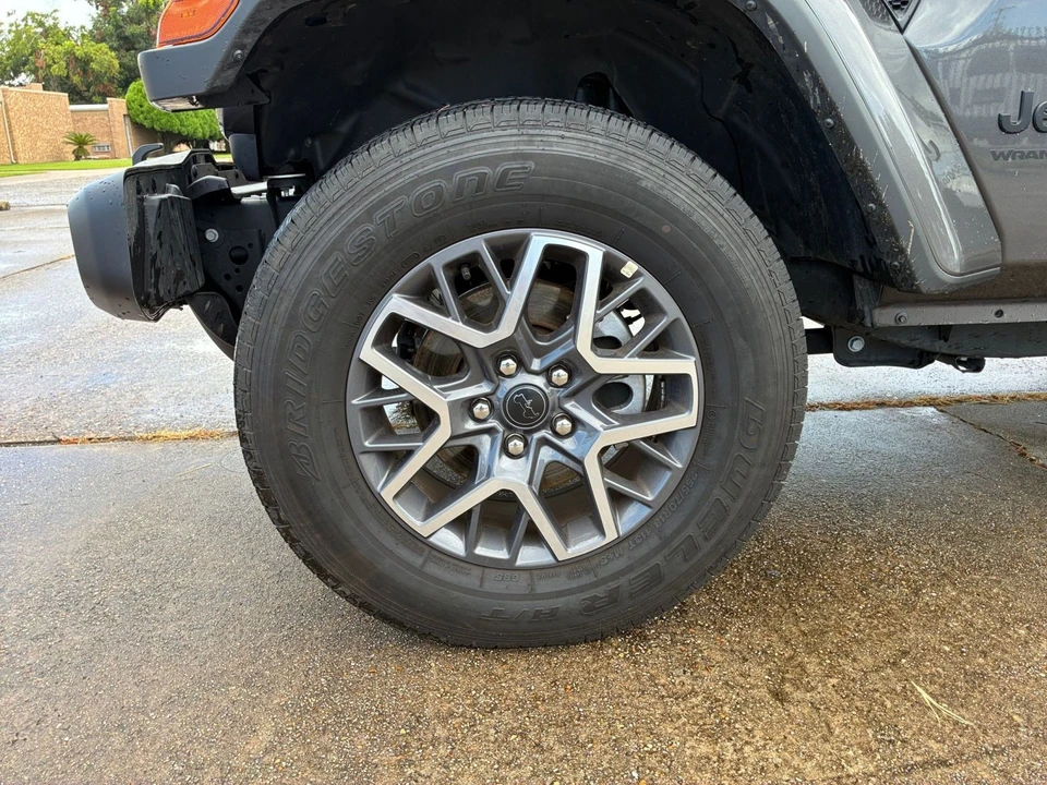2025 Jeep JL Wrangler - Image 31 of 31