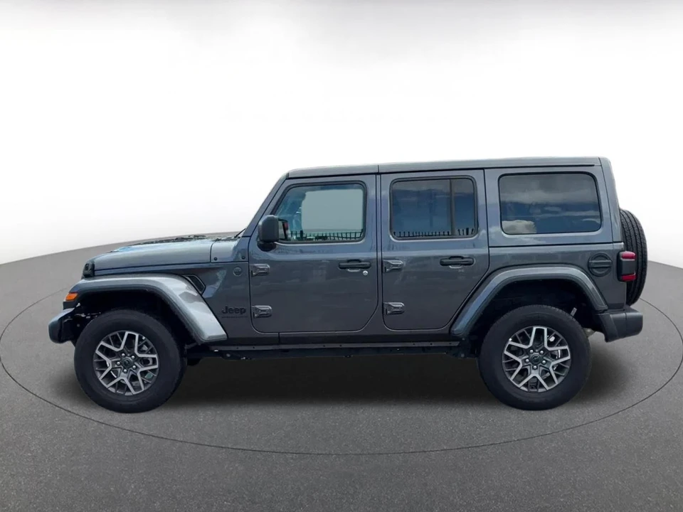 2025 Jeep JL Wrangler - Image 9 of 31