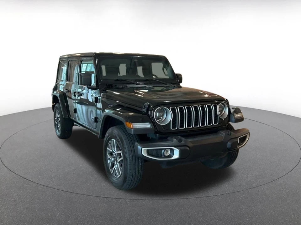 2025 Jeep JL Wrangler - Image 3 of 31