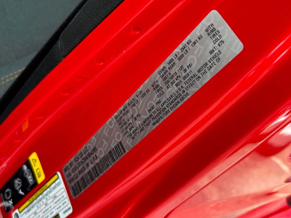 2025 Jeep JL Wrangler - Image 30 of 31