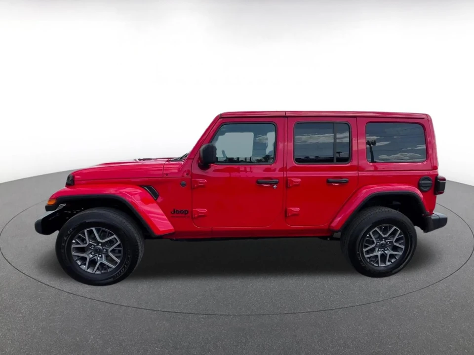 2025 Jeep JL Wrangler - Image 9 of 31