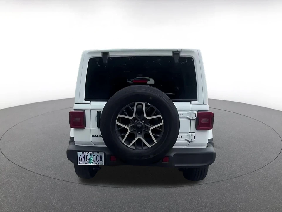 2025 Jeep JL Wrangler - Image 14 of 31