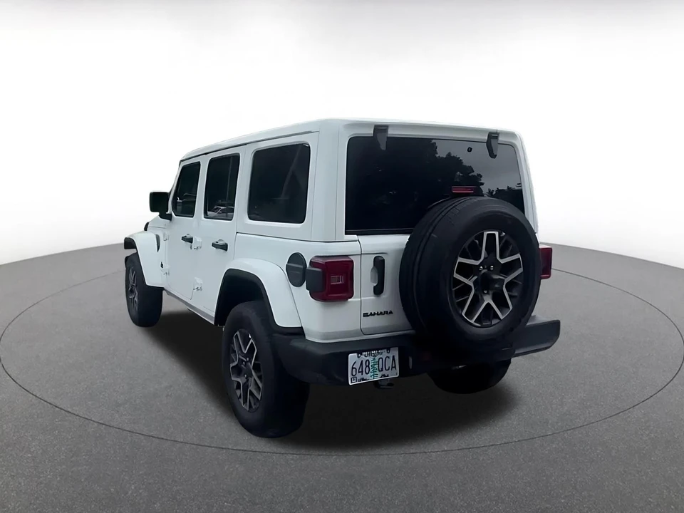2025 Jeep JL Wrangler - Image 12 of 31
