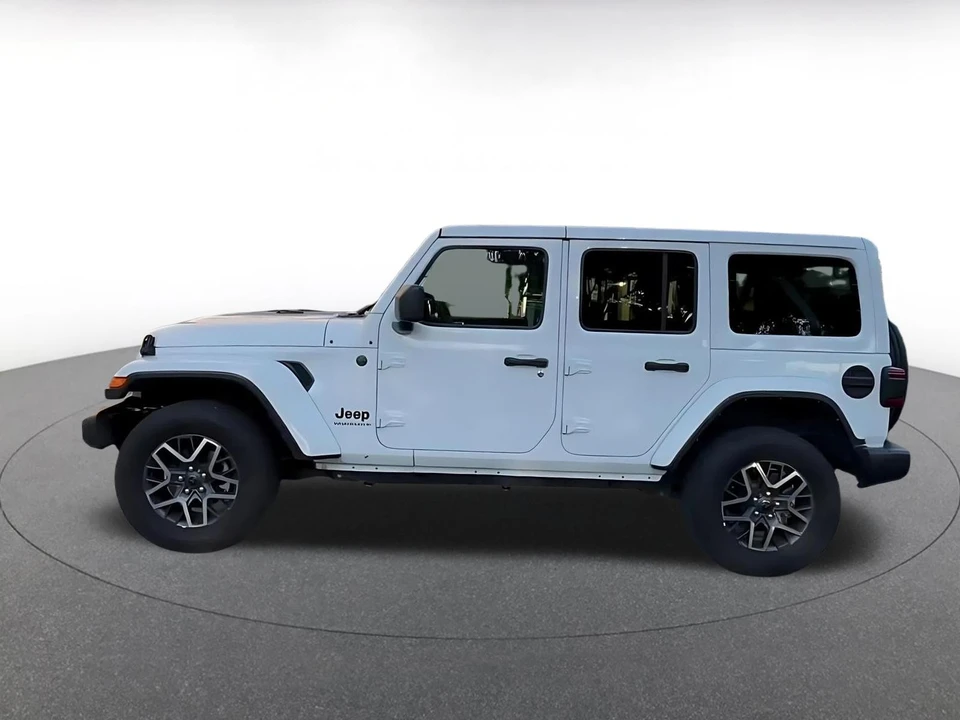 2025 Jeep JL Wrangler - Image 9 of 31