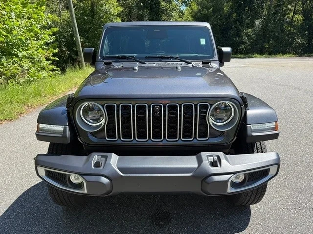 2025 Jeep JL Wrangler - Image 4 of 21