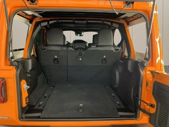 2025 Jeep JL Wrangler - Image 14 of 21