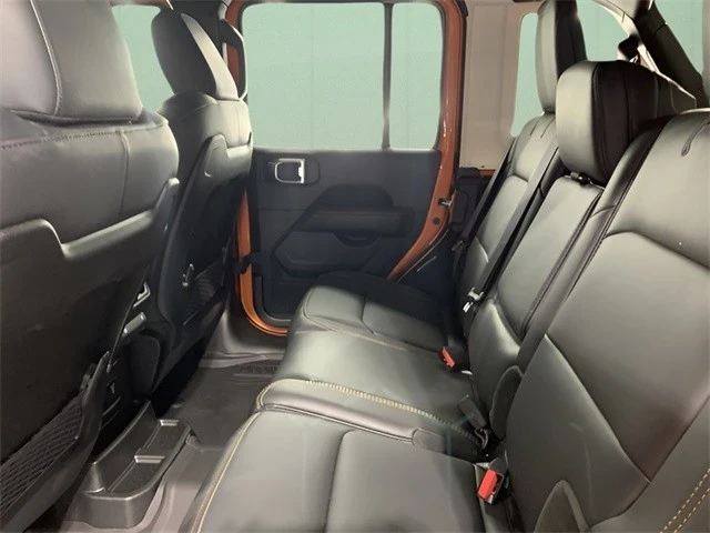 2025 Jeep JL Wrangler - Image 19 of 21