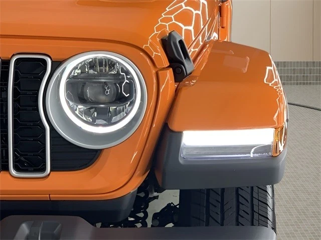 2025 Jeep JL Wrangler - Image 10 of 21