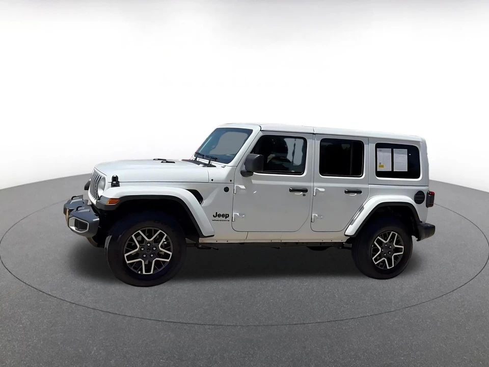 2025 Jeep JL Wrangler - Image 9 of 31
