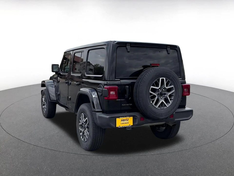 2025 Jeep JL Wrangler - Image 12 of 31