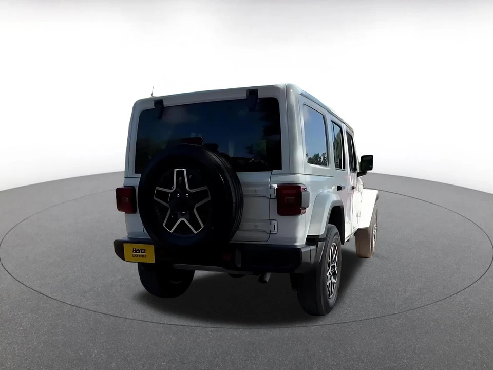 2025 Jeep JL Wrangler - Image 10 of 31