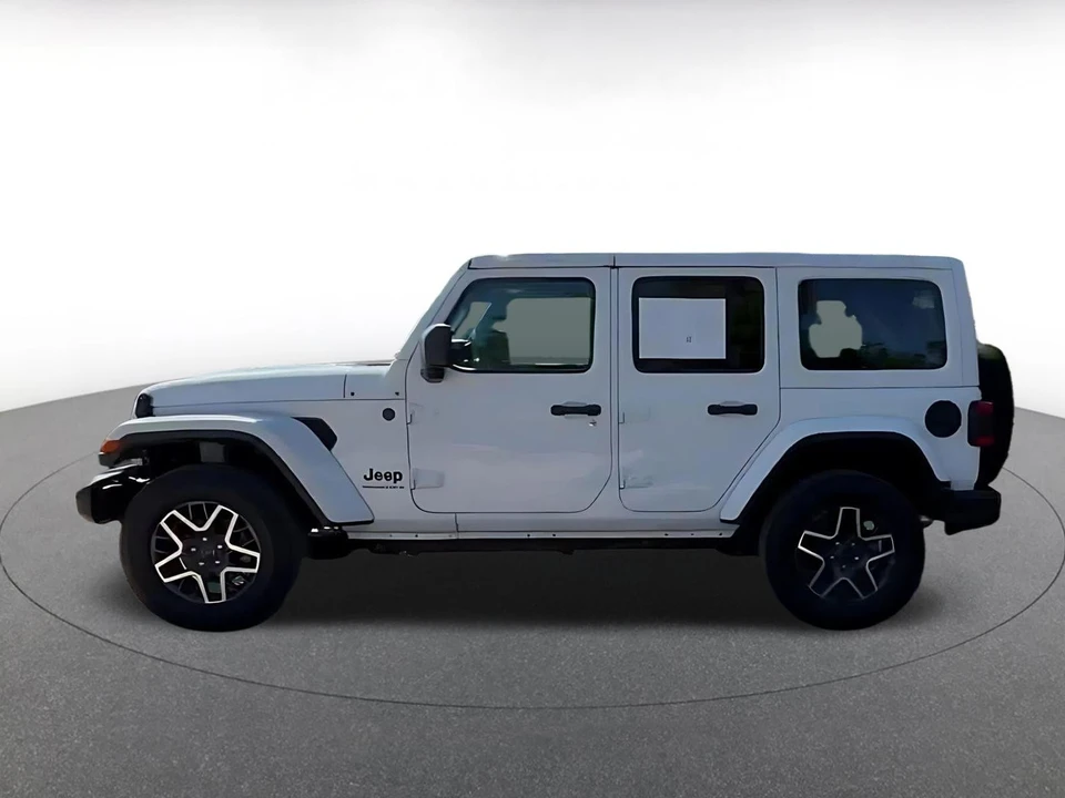 2025 Jeep JL Wrangler - Image 7 of 31