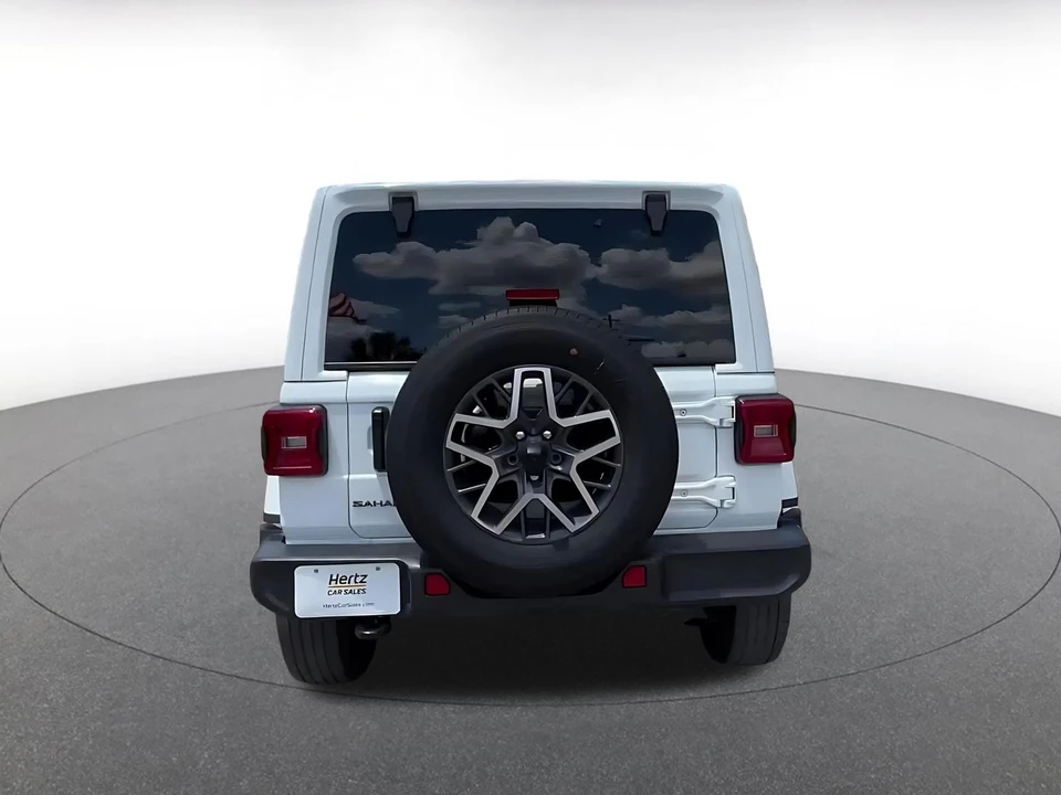 2025 Jeep JL Wrangler - Image 14 of 31