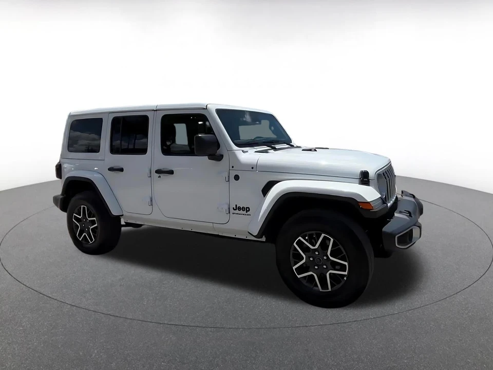 2025 Jeep JL Wrangler - Image 2 of 31