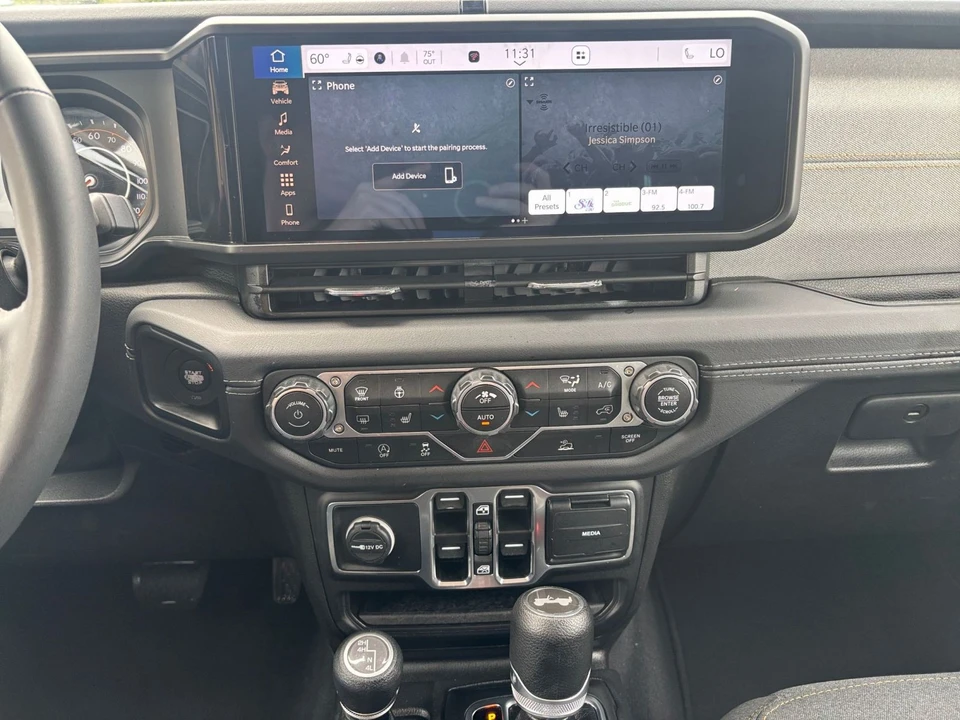 2025 Jeep JL Wrangler - Image 14 of 31