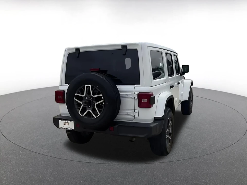 2025 Jeep JL Wrangler - Image 12 of 31
