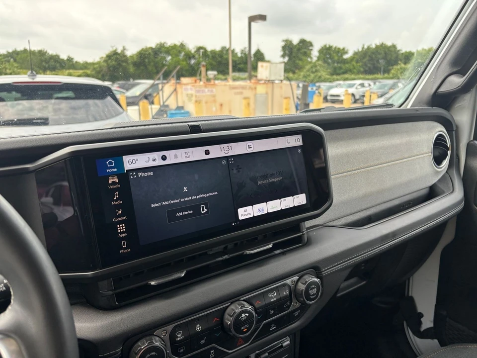 2025 Jeep JL Wrangler - Image 16 of 31